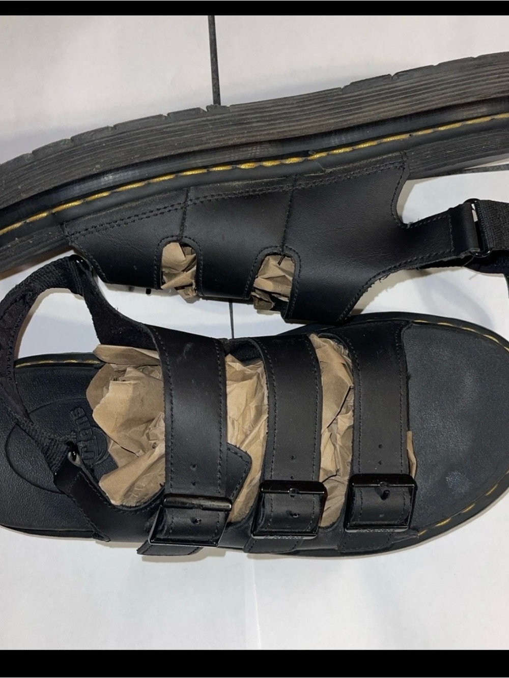 Dr. Martens Soloman Black Hydro Leather 3-Strap Buckle Sandals Men's Size 10 US